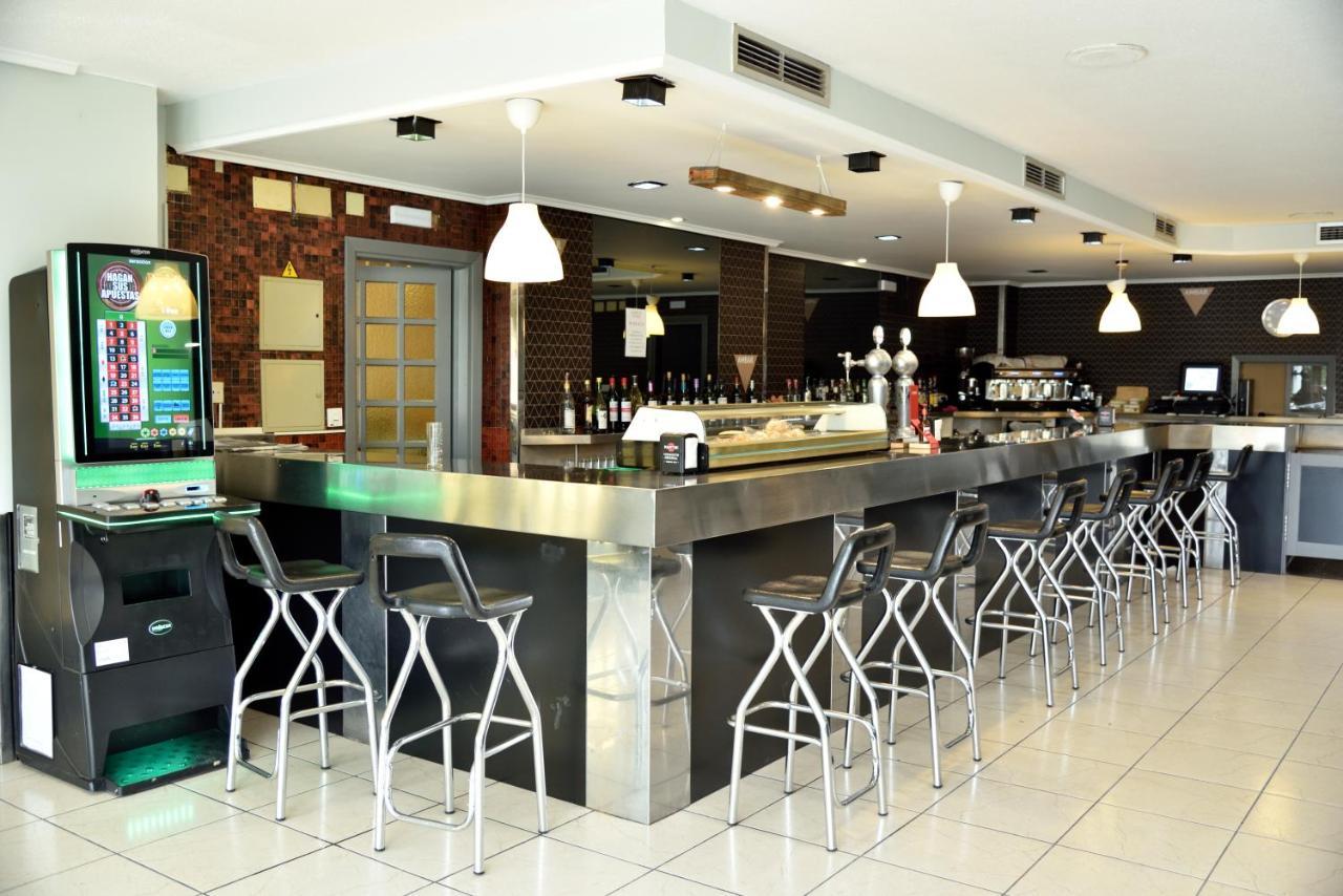 Hotel Sierra De Arcos Andorra Eksteriør bilde