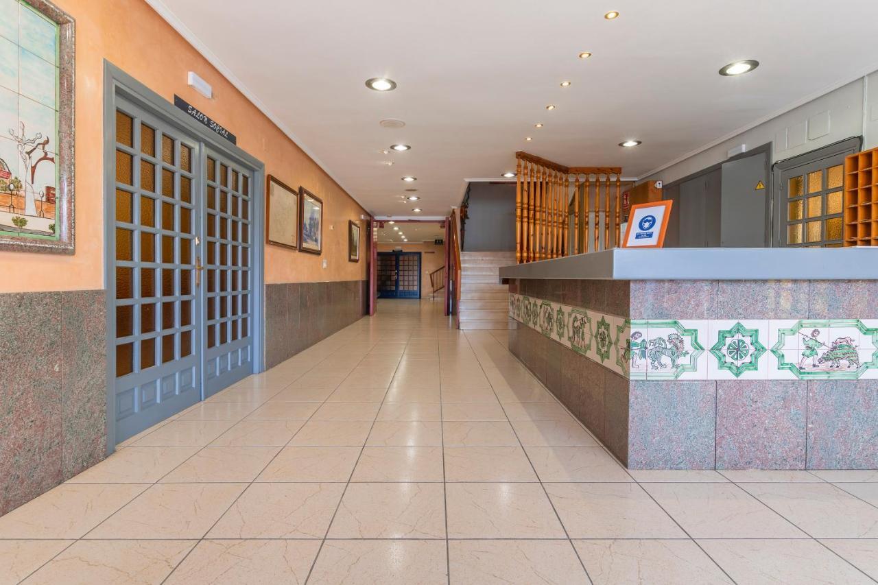 Hotel Sierra De Arcos Andorra Eksteriør bilde